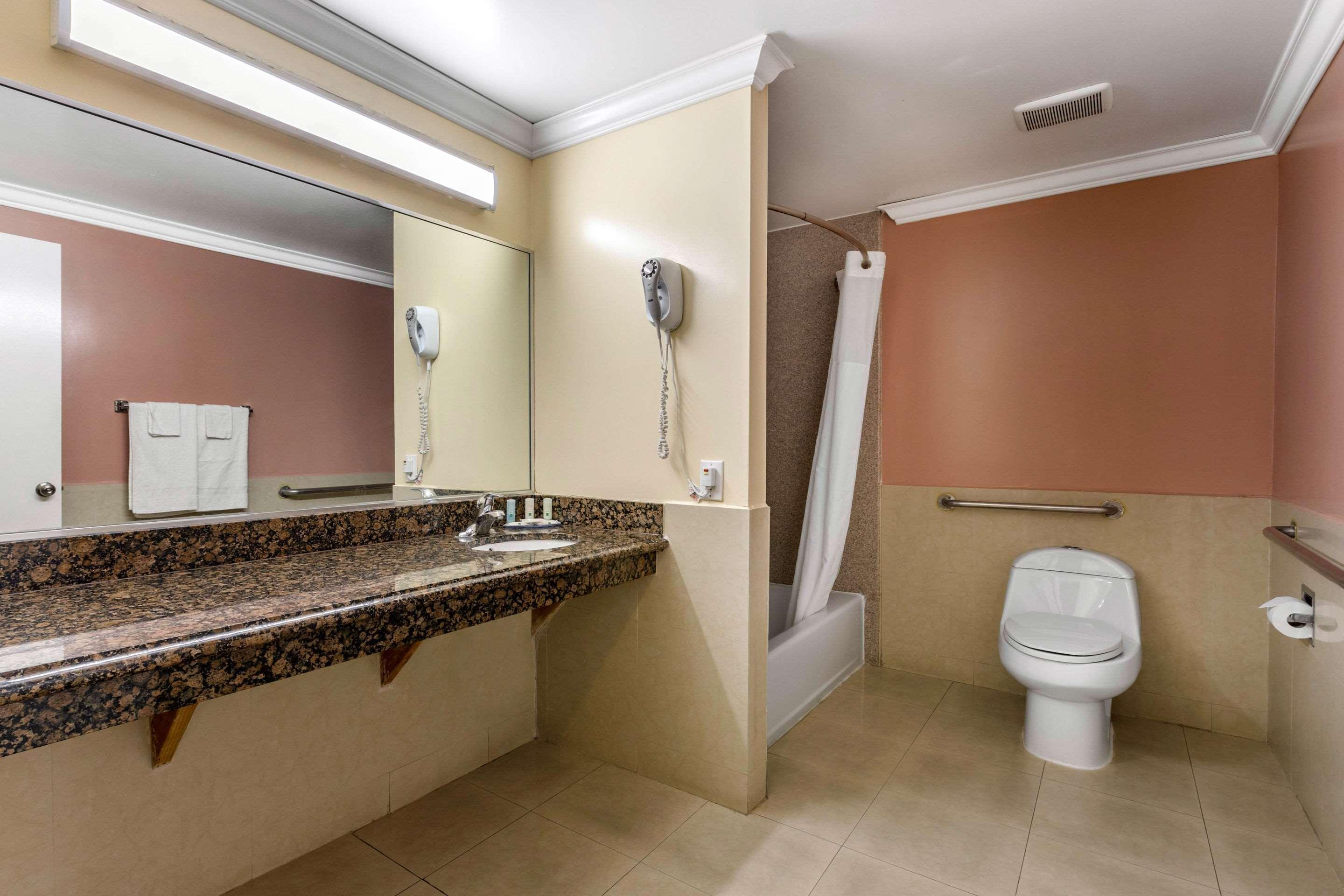 Quality Inn Lomita-Los Angeles South Bay Dış mekan fotoğraf